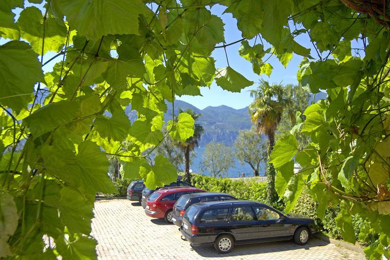 Residence Rosemary Brenzone sul Garda Exterior foto